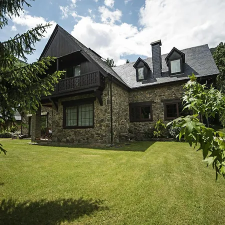 Holiday home Splendid House Next To The Baqueira Beret *
